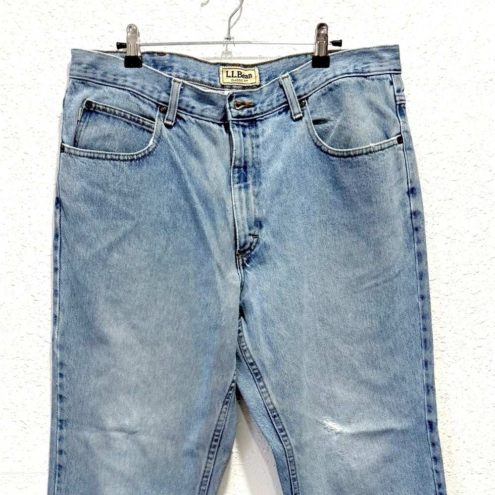 L.L. Bean Men's Relaxed Fit Blue‎ Jeans 36x29 - Picture 3 of 7